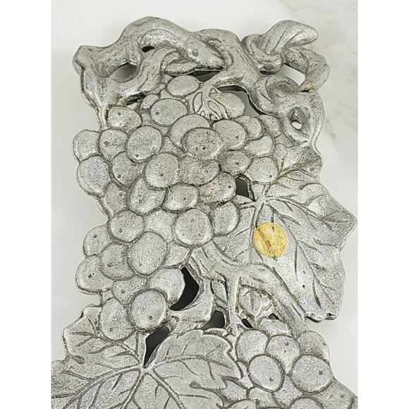 Arthur Court Grape Spoon Rest 8 1/2" 3D Vines Grapes 1993 Dinnerware Aluminum - Picture 12 of 15